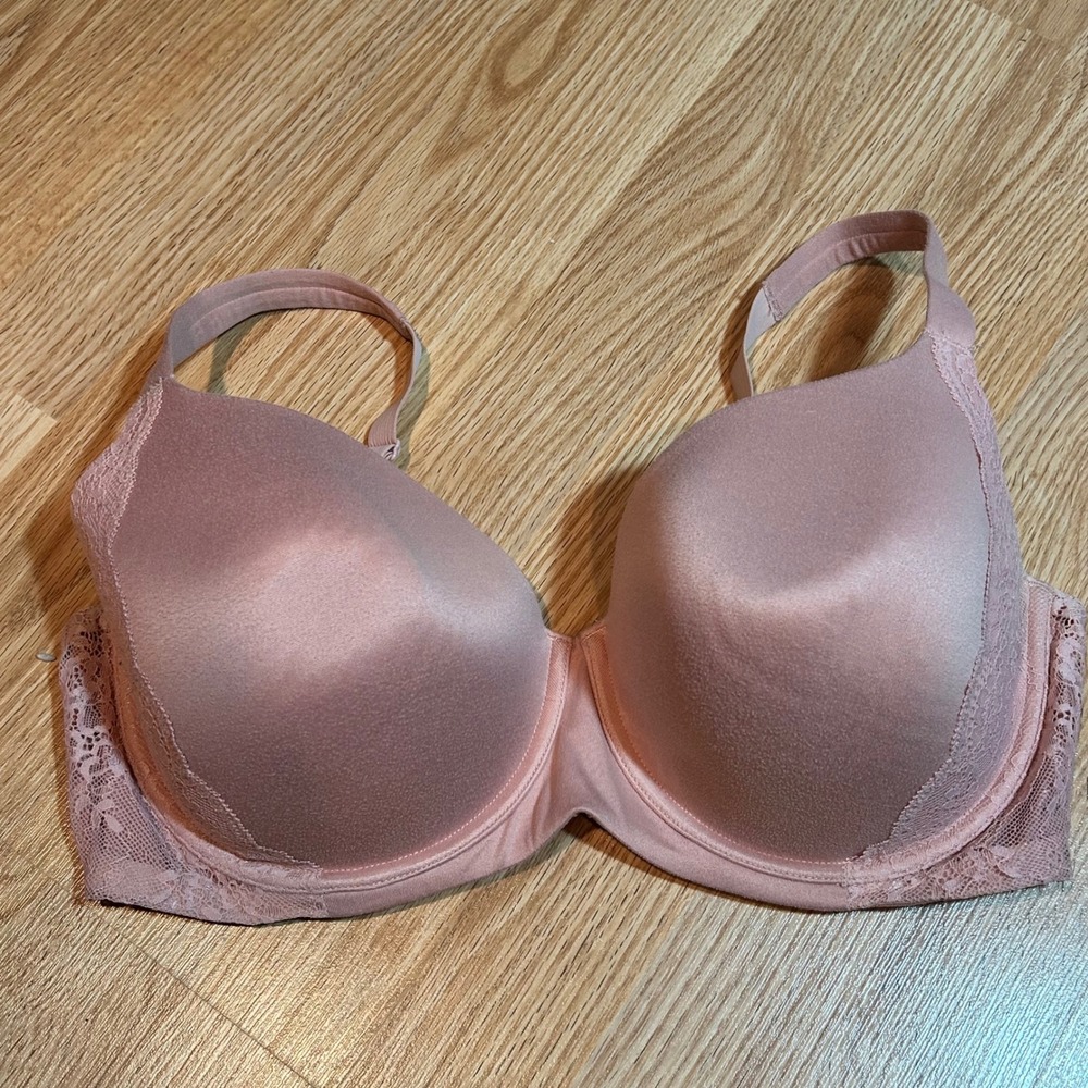 Secret‎ Treasures Intimates 40DDD Pink Lace Trim Underwire Full Coverage Bra